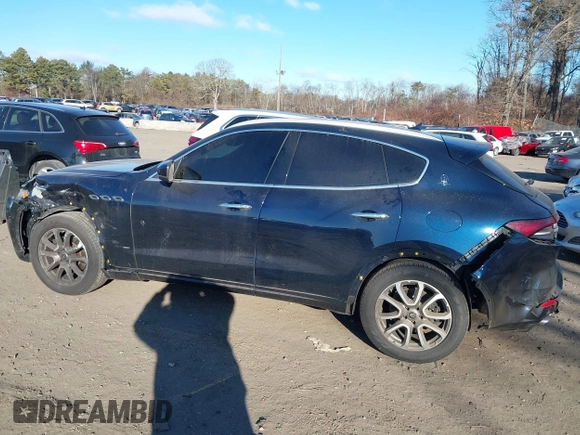 2021 Maserati Levante GranLusso with VIN ZN661XUL8MX357510, listed as a IAAI auction lot 41237857 with 33,375 mi miles. Bid and sale history available at carsss.com. Image 14.