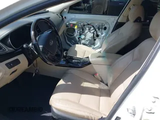 2015 Kia Cadenza Premium z VIN KNALN4D71F5192616, wystawiony jako IAAI lot #41924933 z przebiegiem 196 108 mil mil oraz . Historia ofert i sprzedaży dostępna na DreamBid. Obrazek 5.