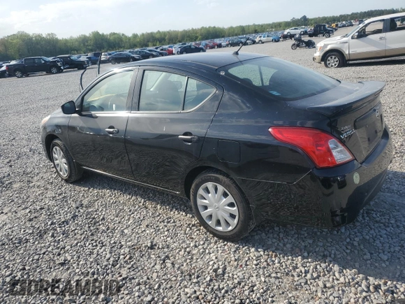 2017 Nissan Versa S Plus z VIN 3N1CN7AP5HL847956, wystawiony jako Copart lot #52648345 z przebiegiem Nie podano mil oraz Szkoda całkowita • Salvage title. Historia ofert i sprzedaży dostępna na DreamBid. Obrazek 2.