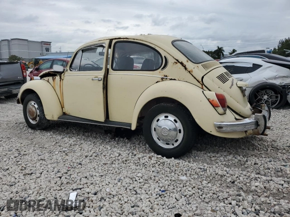 1972 Volkswagen Beetle with VIN 1122366114, listed as a Copart auction lot 88945345 with 240,018 mi miles and Clean Title. Bid and sale history available at DreamBid. Image 2.