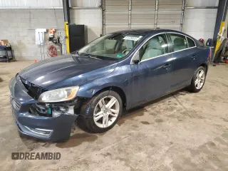 2015 Volvo S60 T5 Drive-E Premier z VIN YV126MFK9F1354636, wystawiony jako Copart lot #61228855 z przebiegiem 143 125 mil mil oraz Czysty tytuł • Clean title. Historia ofert i sprzedaży dostępna na DreamBid. Obrazek 1.