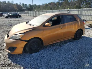 2009 Toyota Matrix S with VIN 2T1KE40E79C005373, listed as a Copart auction lot 84006874 with 215,355 mi miles and Salvage Title. Bid and sale history available at carsss.com. Image 1.