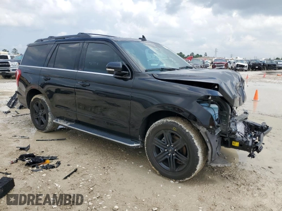 2021 Ford Expedition XLT z VIN 1FMJU1HT2MEA86414, wystawiony jako Copart lot #54337235 z przebiegiem 28 544 mil mil oraz Szkoda całkowita • Salvage title. Historia ofert i sprzedaży dostępna na DreamBid. Obrazek 4.
