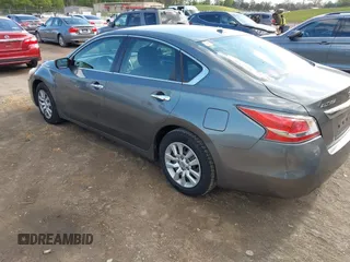 2015 Nissan Altima SL z VIN 1N4AL3AP9FN367814, wystawiony jako IAAI lot #42043507 z przebiegiem 208 945 mil mil oraz . Historia ofert i sprzedaży dostępna na DreamBid. Obrazek 3.