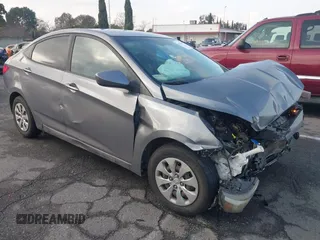 2017 Hyundai Accent SE z VIN KMHCT4AE6HU297989, wystawiony jako IAAI lot #41515198 z przebiegiem 144 830 mil mil oraz . Historia ofert i sprzedaży dostępna na DreamBid. Obrazek 1.
