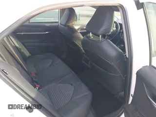 2022 Toyota Camry SE z VIN 4T1T11AK6NU622176, wystawiony jako IAAI lot #41876802 z przebiegiem 56 631 mil mil oraz . Historia ofert i sprzedaży dostępna na DreamBid. Obrazek 8.