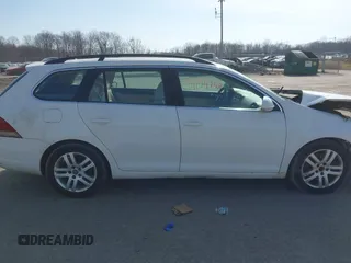 2013 Volkswagen Jetta SportWagen TDI w/Sunroof & Nav with VIN 3VWPL7AJ9DM611277, listed as a IAAI auction lot 41747569 with 123,198 mi miles. Bid and sale history available at carsss.com. Image 13.