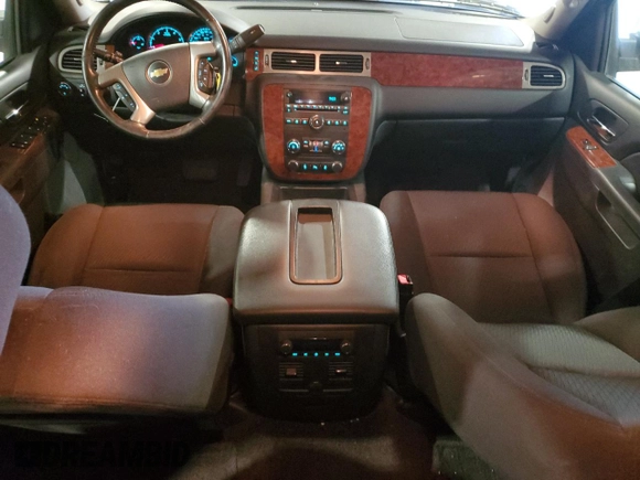 2013 Chevrolet Avalanche LS with VIN 3GNTKEE78DG130546, listed as a Copart auction lot 81317134 with 164,240 mi miles and Salvage Title. Bid and sale history available at carsss.com. Image 8.