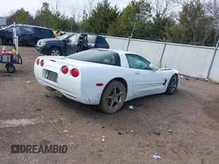2000 Chevrolet Corvette with VIN 1G1YY22G7Y5105823, listed as a IAAI auction lot 41454549 with 21,184 mi miles. Bid and sale history available at carsss.com. Image 4.