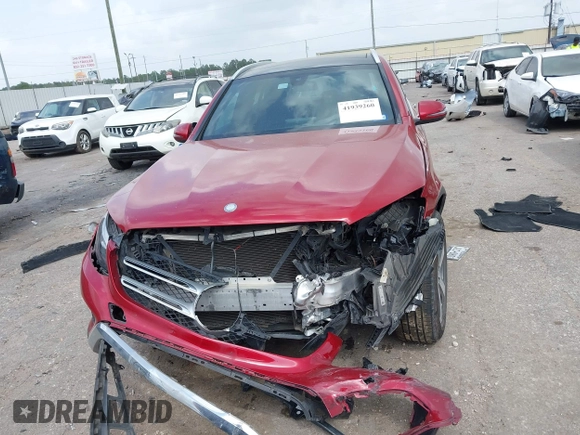 2017 Mercedes-Benz GLC with VIN WDC0G4JB5HF213354, listed as a IAAI auction lot 41939260 with 106,606 mi miles. Bid and sale history available at carsss.com. Image 12.