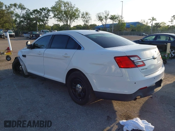 2015 Ford Police Interceptor с VIN 1FAHP2MK1FG132017, выставлен на аукционе IAAI как лот 42102473 с пробегом 101 553 миль миль и . История ставок и продаж доступна на DreamBid. Изображение 3.