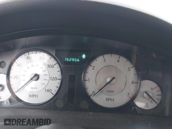 2010 Chrysler 300 Touring with VIN 2C3CK5CV5AH169539, listed as a IAAI auction lot 41560909 with 152,956 mi miles. Bid and sale history available at carsss.com. Image 7.