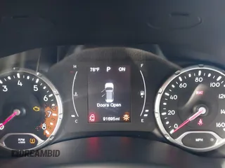 2018 Jeep Renegade Sport with VIN ZACCJBAB4JPH47649, listed as a IAAI auction lot 41615500 with 91,695 mi miles. Bid and sale history available at carsss.com. Image 7.
