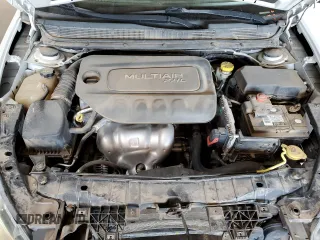 2015 Dodge Dart SXT z VIN 1C3CDFBB6FD378252, wystawiony jako Copart lot #54831495 z przebiegiem 112 907 mil mil oraz Szkoda całkowita • Salvage title. Historia ofert i sprzedaży dostępna na DreamBid. Obrazek 11.
