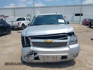 2013 Chevrolet Tahoe LT with VIN 1GNSCBE09DR357304, listed as a IAAI auction lot 42361887 with 96,229 mi miles and . Bid and sale history available at DreamBid. Image 13.