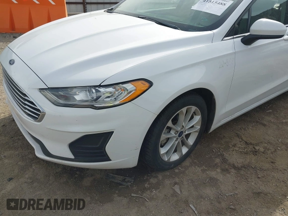 2020 Ford Fusion Hybrid SE with VIN 3FA6P0LU7LR201375, listed as a IAAI auction lot 41815488 with 70,670 mi miles. Bid and sale history available at carsss.com. Image 18.