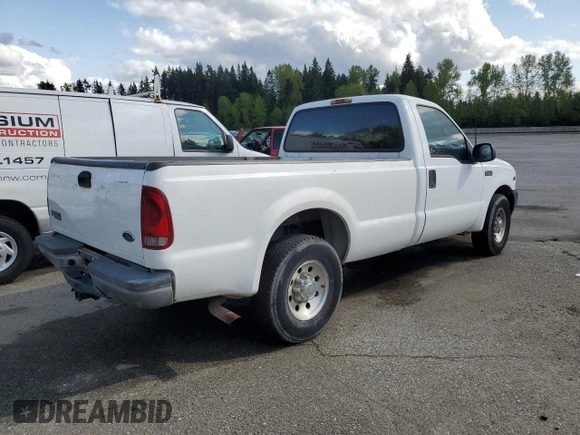 2002 Ford Super Duty F-250 XL with VIN 1FTNF20S52EA21238, listed as a Copart auction lot 54097065 with 152,710 mi miles and Clean Title. Bid and sale history available at carsss.com. Image 3.