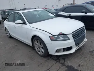 2011 Audi A4 Premium z VIN WAUAFAFL3BN045107, wystawiony jako IAAI lot #41610027 z przebiegiem 151 968 mil mil oraz . Historia ofert i sprzedaży dostępna na DreamBid. Obrazek 1.