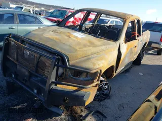 2004 Dodge 2500 SLT with VIN 3D7KU28C44G265616, listed as a IAAI auction lot 41544599 with Not Provided miles. Bid and sale history available at carsss.com. Image 2.
