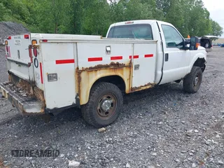 2011 Ford F-350 with VIN 1FDBF3B60BEB59046, listed as a IAAI auction lot 42391496 with 248,443 mi miles and . Bid and sale history available at DreamBid. Image 4.