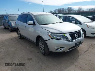 2015 Nissan Pathfinder SV z VIN 5N1AR2MN6FC706632, wystawiony jako IAAI lot #41645730 z przebiegiem 130 647 mil mil oraz . Historia ofert i sprzedaży dostępna na DreamBid. Obrazek 1.