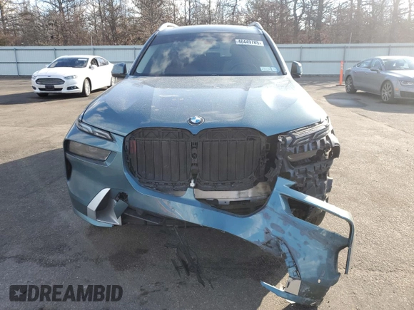 2024 BMW X7 xDrive40i with VIN 5UX23EM03R9S26340, listed as a Copart auction lot 46449785 with 0 mi miles and Salvage Title. Bid and sale history available at carsss.com. Image 5.