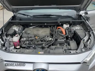 2022 Toyota RAV4 Hybrid XLE z VIN 4T3RWRFVXNU050291, wystawiony jako Copart lot #59721295 z przebiegiem 83 752 mil mil oraz Szkoda całkowita • Salvage title. Historia ofert i sprzedaży dostępna na DreamBid. Obrazek 12.