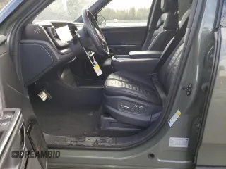 2022 Rivian R1S Launch Edition with VIN 7PDSGABL5NN001035, listed as a Copart auction lot 77188564 with Not Provided miles and Salvage Title. Bid and sale history available at carsss.com. Image 7.