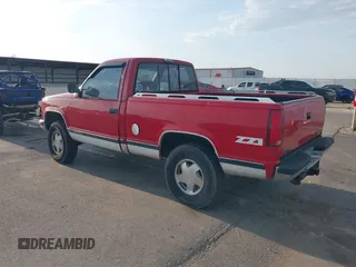1992 GMC Sierra 1500 with VIN 1GTEK14K6NZ537976, listed as a IAAI auction lot 42036294 with 213,133 mi miles and . Bid and sale history available at DreamBid. Image 3.