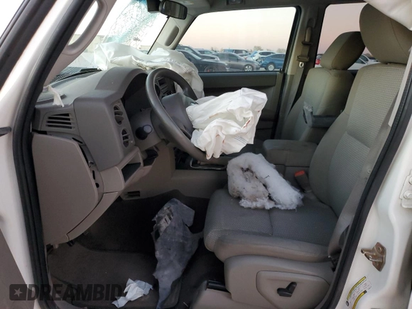 2007 Jeep Commander Sport with VIN 1J8HH48P97C636115, listed as a Copart auction lot 84051624 with 0 mi miles and Salvage Title. Bid and sale history available at carsss.com. Image 7.