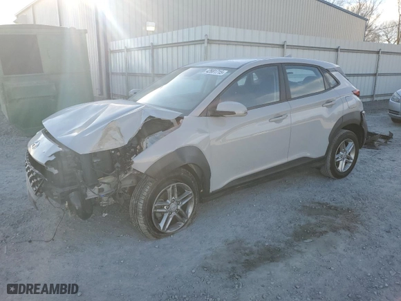 2023 Hyundai Kona SE with VIN KM8K22AB2PU025639, listed as a Copart auction lot 42681715 with 58,087 mi miles and Salvage Title. Bid and sale history available at carsss.com. Image 1.