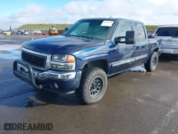 2006 GMC Sierra 1500 SLE1 z VIN 2GTEC13T561238691, wystawiony jako IAAI lot #41579152 z przebiegiem 147 026 mil mil oraz . Historia ofert i sprzedaży dostępna na DreamBid. Obrazek 17.