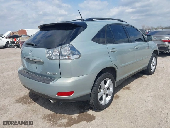 2007 Lexus RX 350 with VIN JTJHK31U472027603, listed as a IAAI auction lot 41776969 with 104,584 mi miles. Bid and sale history available at carsss.com. Image 4.