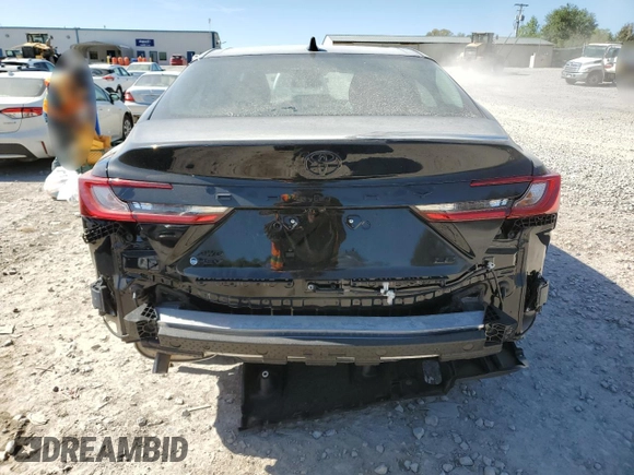 2025 Toyota Camry LE z VIN 4T1DBADK8SU506079, wystawiony jako Copart lot #53310015 z przebiegiem 3 282 mil mil oraz Szkoda całkowita • Salvage title. Historia ofert i sprzedaży dostępna na DreamBid. Obrazek 6.