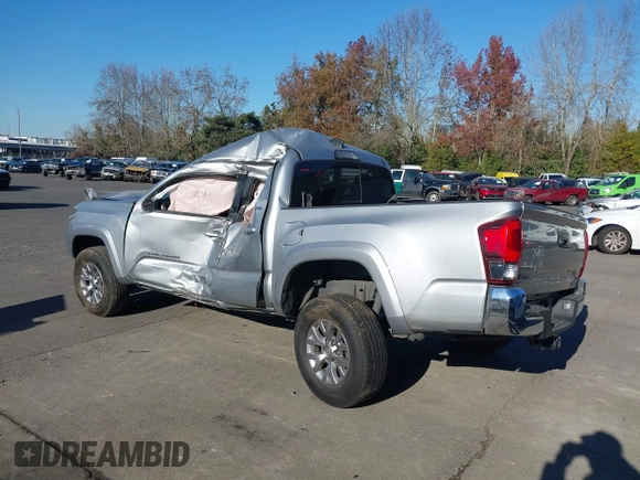 2018 Toyota Tacoma SR with VIN 3TMCZ5AN9JM127113, listed as a IAAI auction lot 41400379 with 12,660 mi miles. Bid and sale history available at carsss.com. Image 3.