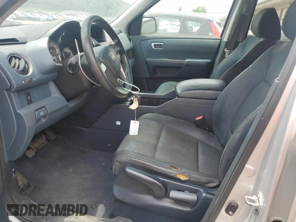 2009 Honda Pilot LX with VIN 5FNYF48289B011745, listed as a Copart auction lot 60856085 with 178,866 mi miles and Clean title. Bid and sale history available at DreamBid. Image 7.