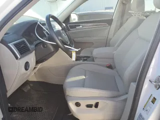 2019 Volkswagen Atlas SE z VIN 1V2UR2CA1KC512602, wystawiony jako Copart lot #83843444 z przebiegiem 79 301 mil mil oraz Szkoda całkowita • Salvage title. Historia ofert i sprzedaży dostępna na DreamBid. Obrazek 13.