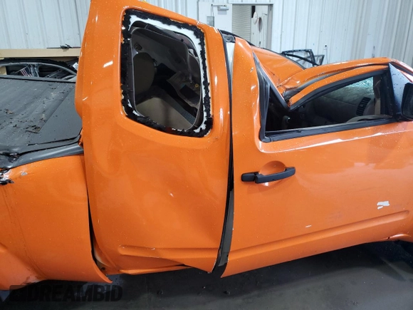 2015 Nissan Frontier SV с VIN 1N6AD0CW0FN719928, выставлен на аукционе Copart как лот 56555445 с пробегом Не указан миль и Списание • Salvage title. История ставок и продаж доступна на DreamBid. Изображение 10.