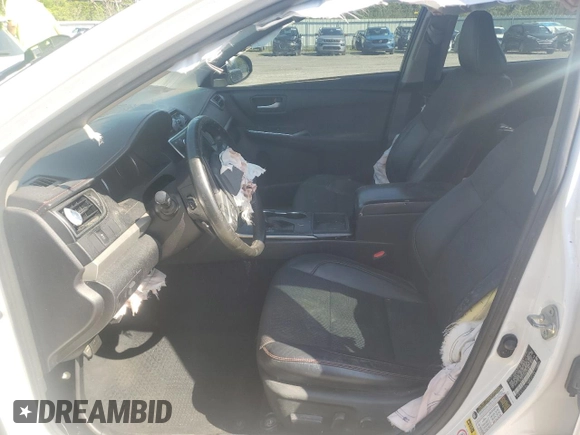 2017 Toyota Camry XLE z VIN 4T1BF1FK9HU337269, wystawiony jako Copart lot #58784995 z przebiegiem Nie podano mil oraz Szkoda całkowita • Salvage title. Historia ofert i sprzedaży dostępna na DreamBid. Obrazek 7.