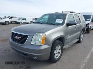 2007 GMC Yukon SLE w/3SA with VIN 1GKFC13C77R273041, listed as a IAAI auction lot 41548326 with 108,738 mi miles. Bid and sale history available at carsss.com. Image 2.