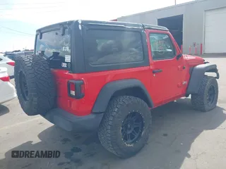 2019 Jeep Wrangler Sport S z VIN 1C4GJXAG4KW652569, wystawiony jako IAAI lot #42116457 z przebiegiem 46 007 mil mil oraz . Historia ofert i sprzedaży dostępna na DreamBid. Obrazek 4.