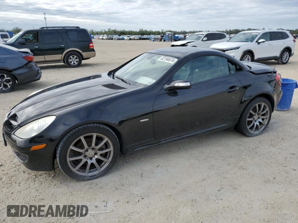 2008 Mercedes-Benz SLK-Class 3.0L with VIN WDBWK54F08F182595, listed as a Copart auction lot 82194674 with 0 mi miles and Non Repairable. Bid and sale history available at carsss.com. Image 1.