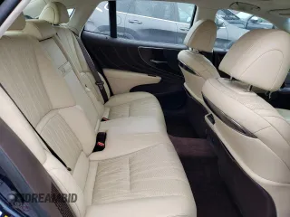 2018 Lexus LS z VIN JTHCY1FF1J5001281, wystawiony jako Copart lot #45752233 z przebiegiem 54 158 mil mil oraz . Historia ofert i sprzedaży dostępna na DreamBid. Obrazek 10.