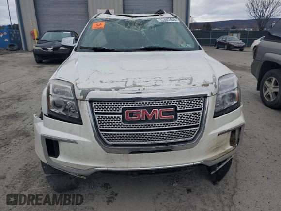 2016 GMC Terrain Denali z VIN 2GKFLRE32G6146804, wystawiony jako Copart lot #52802405 z przebiegiem Nie podano mil oraz Szkoda całkowita • Salvage title. Historia ofert i sprzedaży dostępna na DreamBid. Obrazek 5.