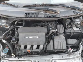 2007 Honda Fit with VIN JHMGD38417S043657, listed as a IAAI auction lot 41025258 with 147,034 mi miles. Bid and sale history available at carsss.com. Image 10.