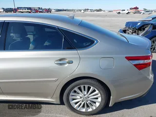 2015 Toyota Avalon Hybrid XLE Touring with VIN 4T1BD1EB8FU037890, listed as a IAAI auction lot 41400252 with 161,914 mi miles. Bid and sale history available at carsss.com. Image 17.