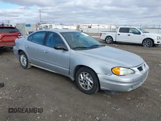 2004 Pontiac Grand Am SE1 with VIN 1G2NF52E04M666269, listed as a IAAI auction lot 41481319 with 205,287 mi miles. Bid and sale history available at carsss.com. Image 1.