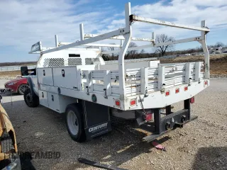2016 Ford F-550 XL с VIN 1FDUF5GT9GEC32893, выставлен на аукционе Copart как лот 61276675 с пробегом 72 707 миль миль и Списание • Salvage title. История ставок и продаж доступна на DreamBid. Изображение 3.