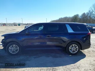 2023 Kia Carnival LX with VIN KNDNB4H31P6278029, listed as a IAAI auction lot 41381123 with 70,200 mi miles. Bid and sale history available at carsss.com. Image 15.