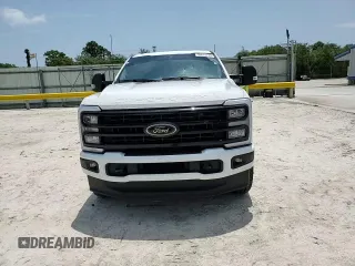 2024 Ford F-250 XL with VIN 1FT8W2BAXRED72805, listed as a Copart auction lot 58874235 with 19,786 mi miles and Salvage title. Bid and sale history available at DreamBid. Image 14.